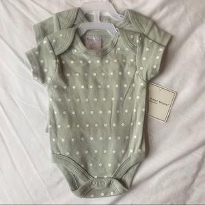 NWT two-pack grey onesies/bodysuits